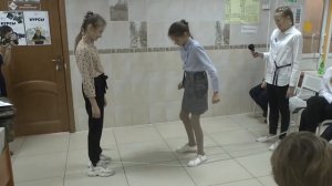 Челлендж прыжков в резиночку