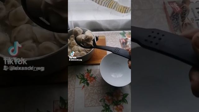 пельмени со сметаной ? смотреть онлайн