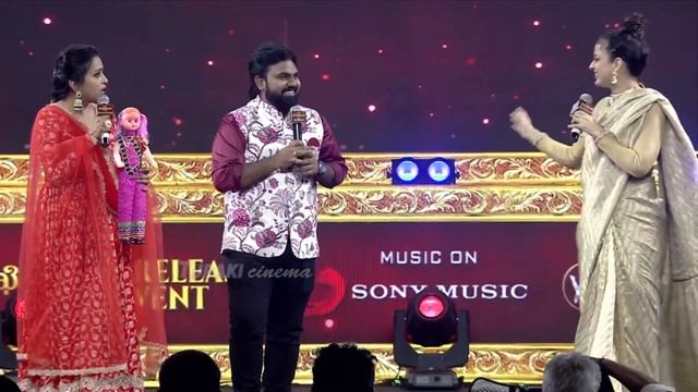 Kangana Ranaut React to LIVE Magic At Chandramukhi 2 Pre Release Event | Raghava Lawrence смотреть онлайн
