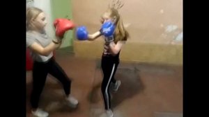 Отработка ударов ногами и руками в кикбоксинге --- 2020