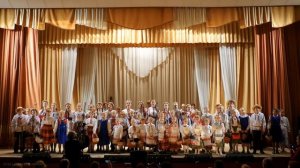 Динь-динь-дон, к нам в окно постучалось Рождество