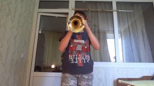 Пьеса лисички на трубе