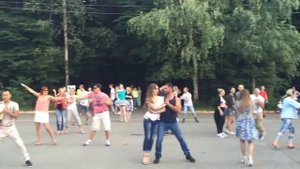 Социальный танец Хастл