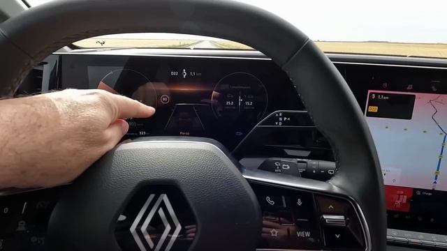 MEGANE E-TECH électrique - 5 FONCTIONS TOP à découvrir смотреть онлайн