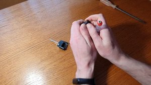 VW - Замена батареи в ключе