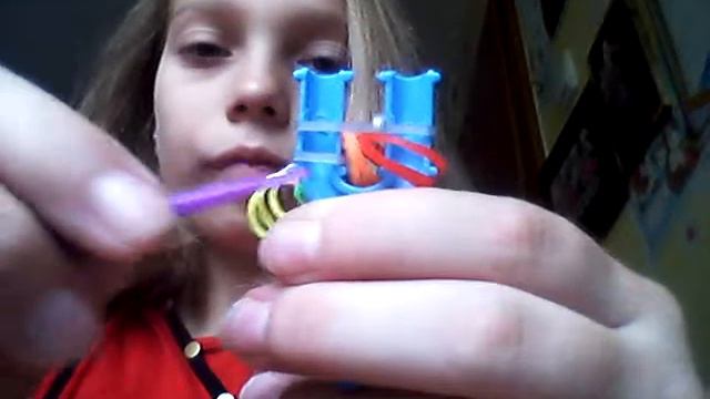 Браслет подсолнух из резинок!!!!!)))))😸😸😸 смотреть онлайн