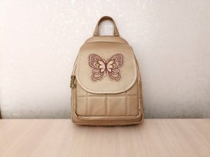 рюкзак с бабочкой (переделка старых вещей)