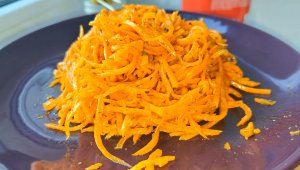 Простой рецепт моркови по-корейски / Полезные рецепты / Папа На Кухне