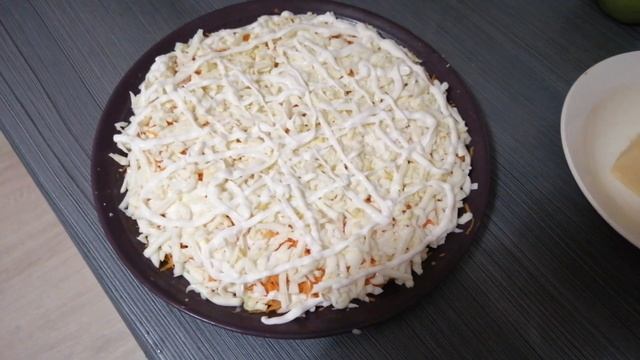 САЛАТ С КУРИЦЕЙ И ЯБЛОКОМ.ЛЕГКИЙ И БЕЗУМНО ВКУСНЫЙ!!!