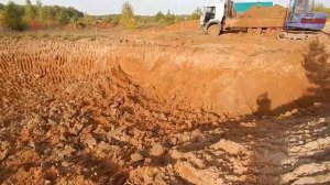 Копаем пруд, даже намёка на воду нет