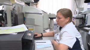 В Белгородской межобластной ветеринарной лаборатории проверяют свеклу на безопасность.mp4
