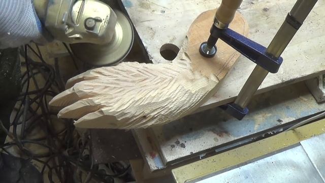 ВСЕ ПРОСТО ГЕНИАЛЬНО) КРУТАЯ САМОДЕЛКА СВОИМИ РУКАМИ В ВИДЕ ЛАПЫ- медведя КЛЮЧНИЦА! смотреть онлайн