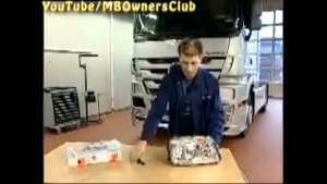 Mercedes-Benz Actros - How to replace the lens of a headlamp | W930, W932, W933, W934 with CODE XV6
