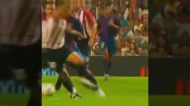 Ronaldinho a fútbol legend! смотреть онлайн