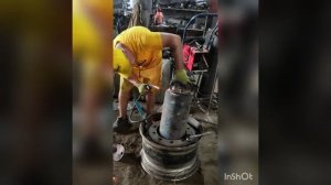 Разорвало глушитель ЗиЛ варим новый AMG !!!   ВЫХЛОП  !!!