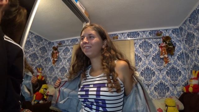 ЛИЗЕ СДЕЛАЛИ МАКИЯЖ И УЛОЖИЛИ ВОЛОСЫ? смотреть онлайн