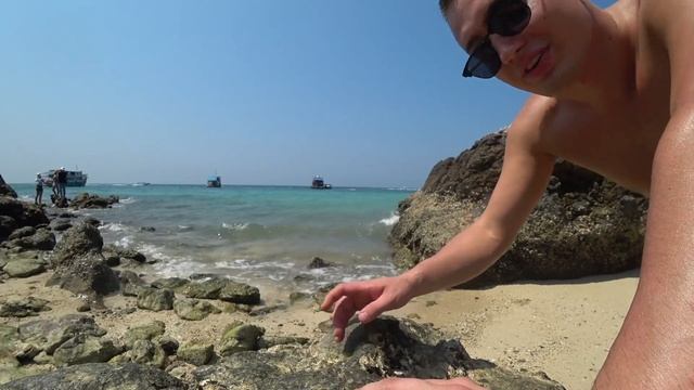 Пляж Тай Яй на острове Ко Лан. Ta-Yai Beach Koh Larn. Таиланд 2019. Влог 4