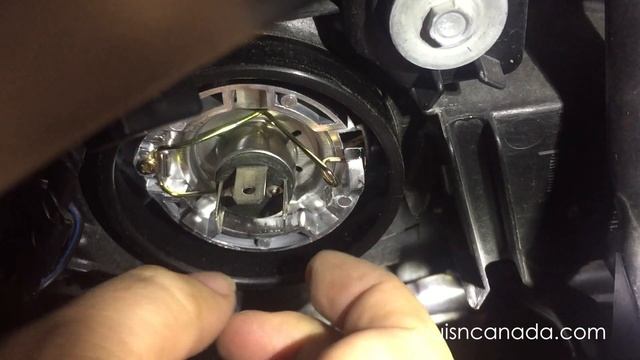 Vstrom DL1000 Headlight Bulb removal and install
