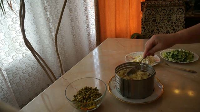Вкусный рецепт салата с ПЕЧЕНЬЮ ТРЕСКИ/Идеи от Феи