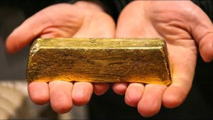 Ослепленный золотом, людей не видит