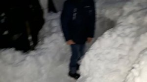 ЗИМНИЕ ИГРЫ НА СНЕГУ КАК СДЕЛАТЬ ГОРКУ ИЗ СНЕГА ДЛЯ ДЕТЕЙ  Детские Развлечения снежные тонели