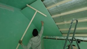 Сам обшил потолок мансарды гипсокартоном. Продолжение стройки 16