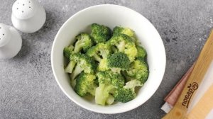 Омлет с брокколи в микроволновке