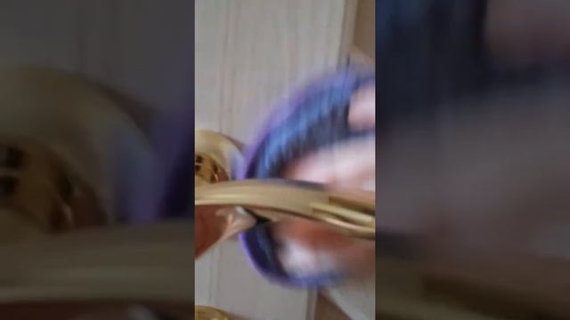 Диск Инволвер. С его помощью+вода очищаем светлую дверь от ампулы шариковой ручки! смотреть онлайн