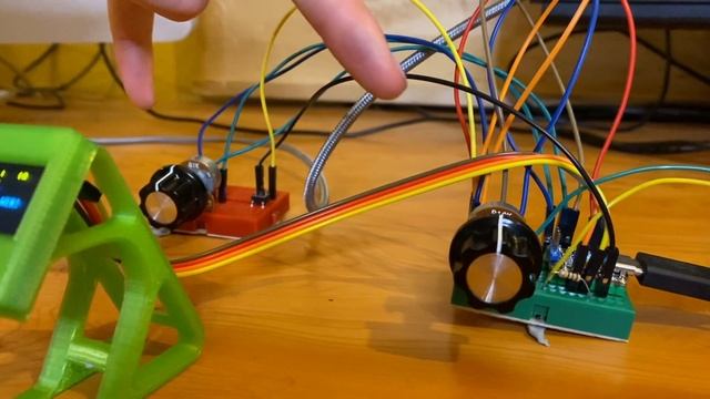 Fun Game Alert! How to Make Pico Pong with a Raspberry Pi Pico & a Tiny 2040  - Cheap as Chips