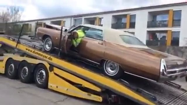 1970 Chrysler Imperial смотреть онлайн