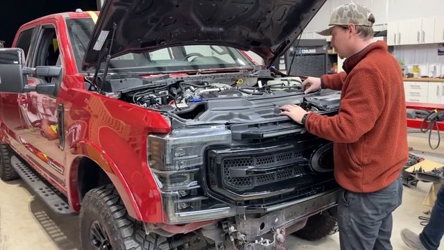 Our Wrecked 2022 F-250 TREMOR Is About To Completely Change!!! смотреть онлайн