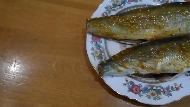 СЕЛЬДЬ В ДУХОВКЕ КАК НА ГРИЛЕ . ПОШАГОВОЕ ПРИГОТОВЛЕНИЕ . РЕЦЕПТ. смотреть онлайн