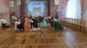 Танец "моя мама лучше всех"