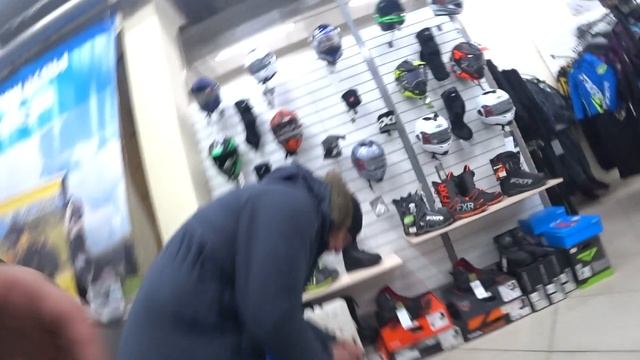 Погнул рельс на снегоходе Русская механика ТАЙГА ВАРЯГ 550 V вектор 551, RM Vector 551i смотреть онлайн