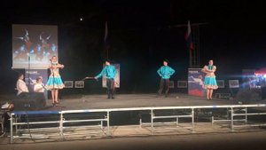 Казачий танец с шашками