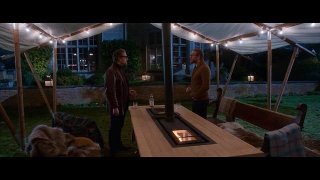 Обожаю Барби! Разговор Рея и Флетчера на заднем Дворе Сцена - ДЖЕНТЛЬМЕНЫ (2020) Фрагмент из Фильма смотреть онлайн