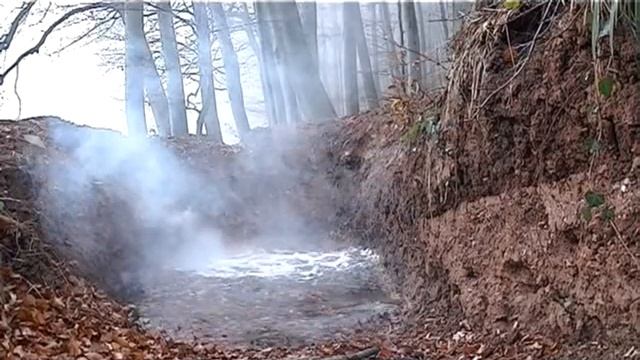 JVC GC-PX10 250fps test: firecracker explodes in a muddle pud смотреть онлайн