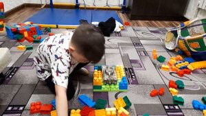 Как сделать гараж для танка из конструктора. Ярик