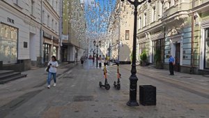 Москва. Столешников переулок и Петровка. Лето 2023