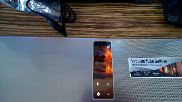 Samsung Soundbar HW-F751 - Power Linked with TV смотреть онлайн