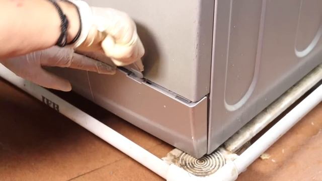 कपड़े नहीं हो रहे हैं साफ, वाशिंग मशीन की सफाई चले सालो साल | Washing Machine Deep Cleaning Tips смотреть онлайн