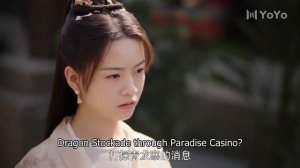 花好月又圆 🥰 夫妻俩逛街，妻子给相公甜蜜投食，羡煞旁人啊 🥰 中国电视剧
