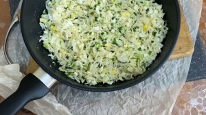 Пирожки с зелёным луком яйцом и рисом