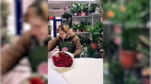 Сборка букета из 15 роз