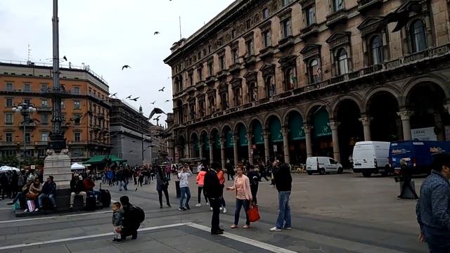 Милан. Площадь Дуомо.