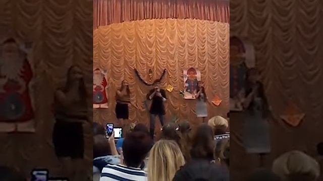 Новогодние игрушки смотреть онлайн