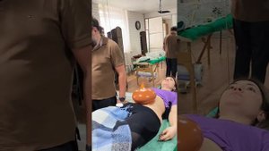 Постановка вакуумной банки на пуп с дополнительным прогревом