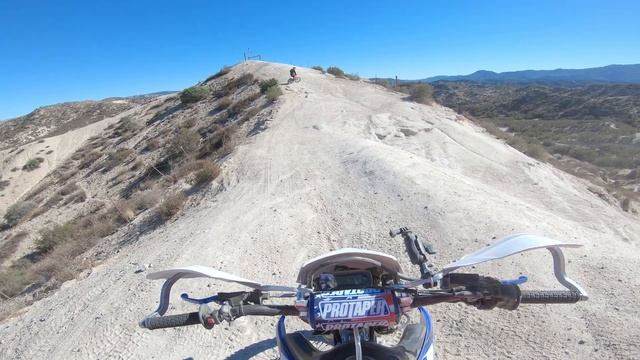 ВЫЕХАЛ С ИНСТРУКТОРОМ - ЧУТЬ НЕ РАЗБИЛСЯ ? смотреть онлайн