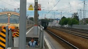 ДАНТВ 2015:Электровоз чс2к-867 со скорым поездом 375/376 "Москва-Воркута" и электропоезд эд4м-0285