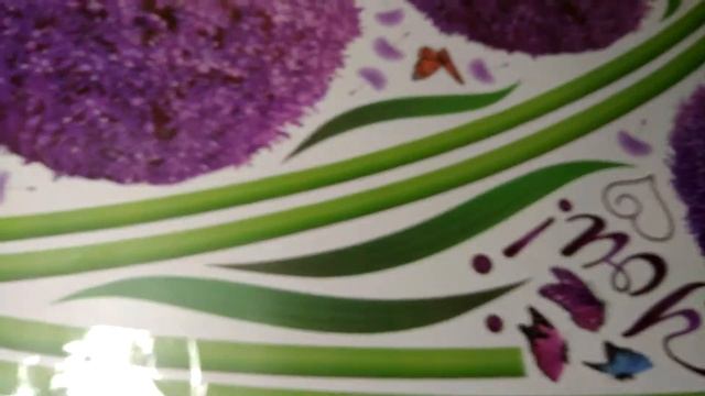 Самоклеющаяся наклейка на стену Фиолетовые цветы смотреть онлайн